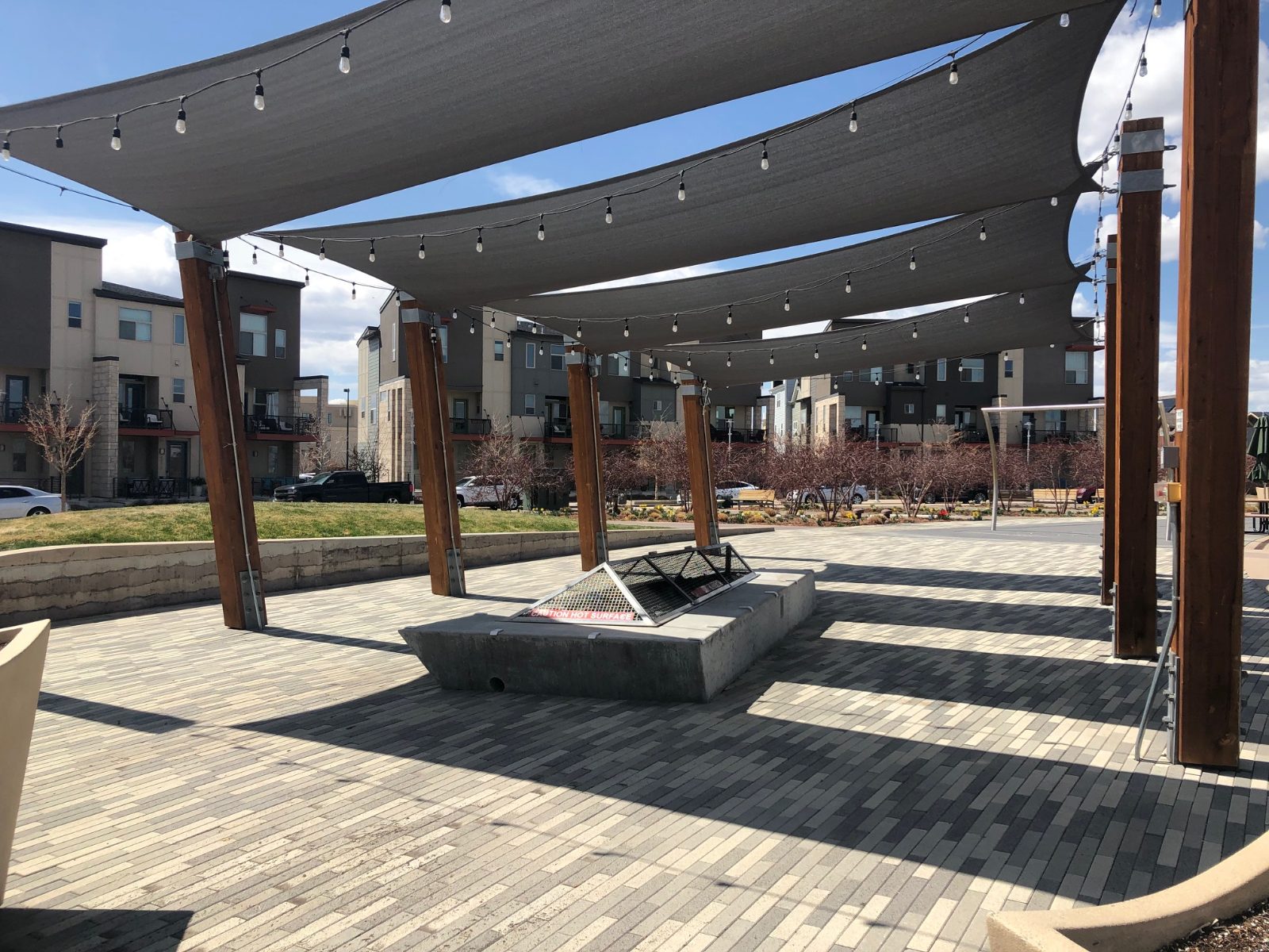 Courtyard shade structure